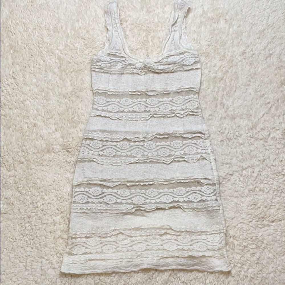 Saks 5th Ave cream lace Willow and Clay dress
